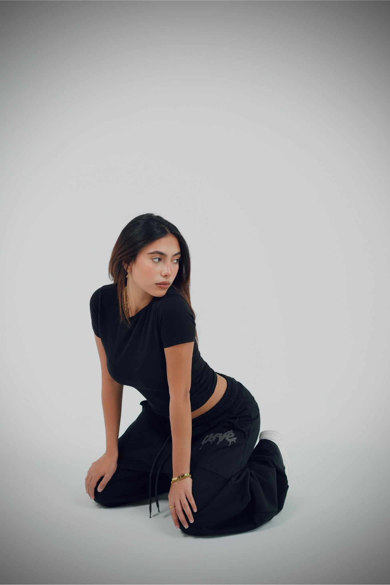 CHAOS BLACK SWEATPANTS