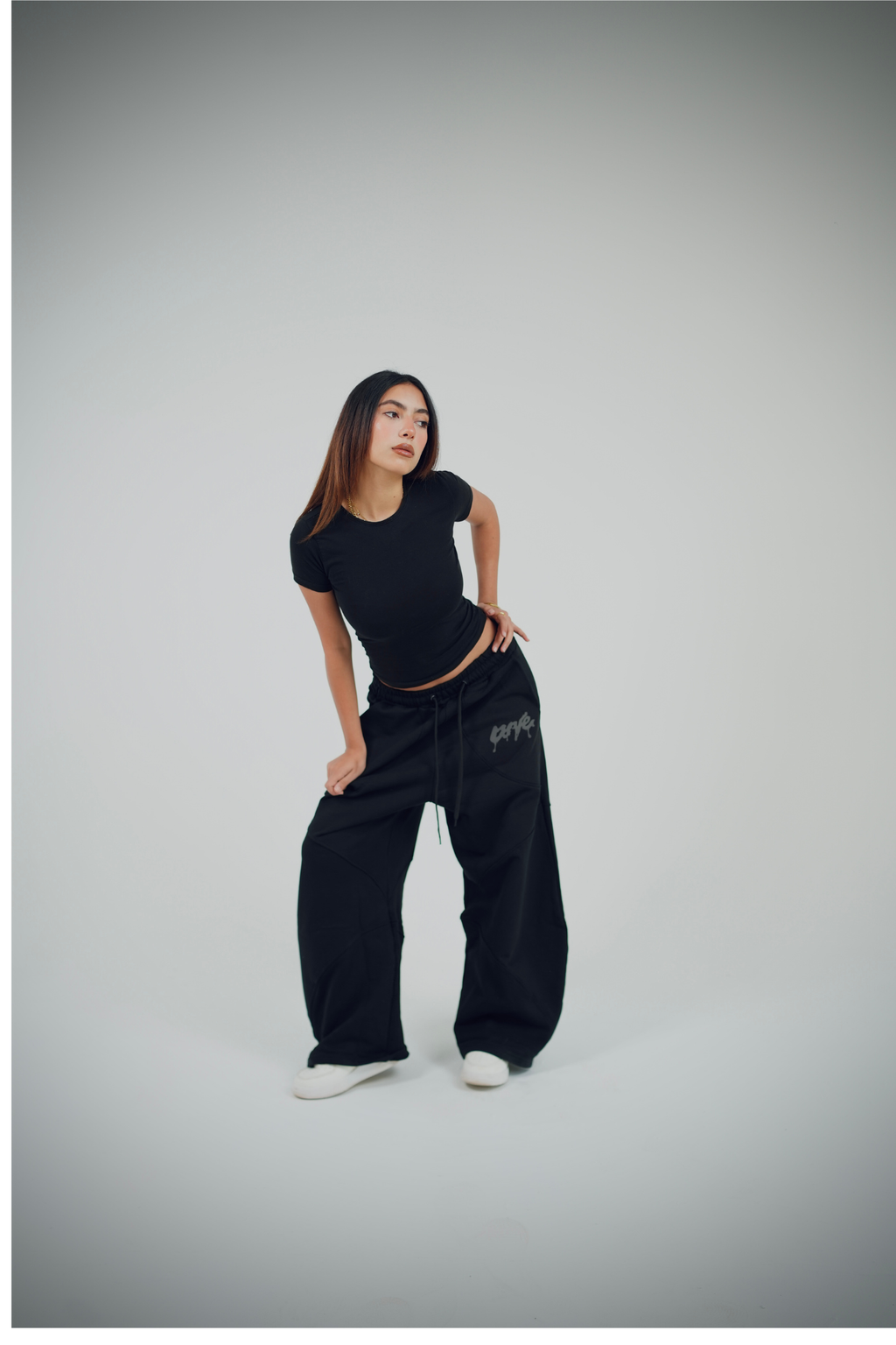 CHAOS BLACK SWEATPANTS