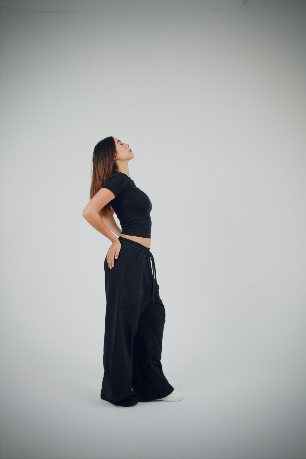 CHAOS BLACK SWEATPANTS